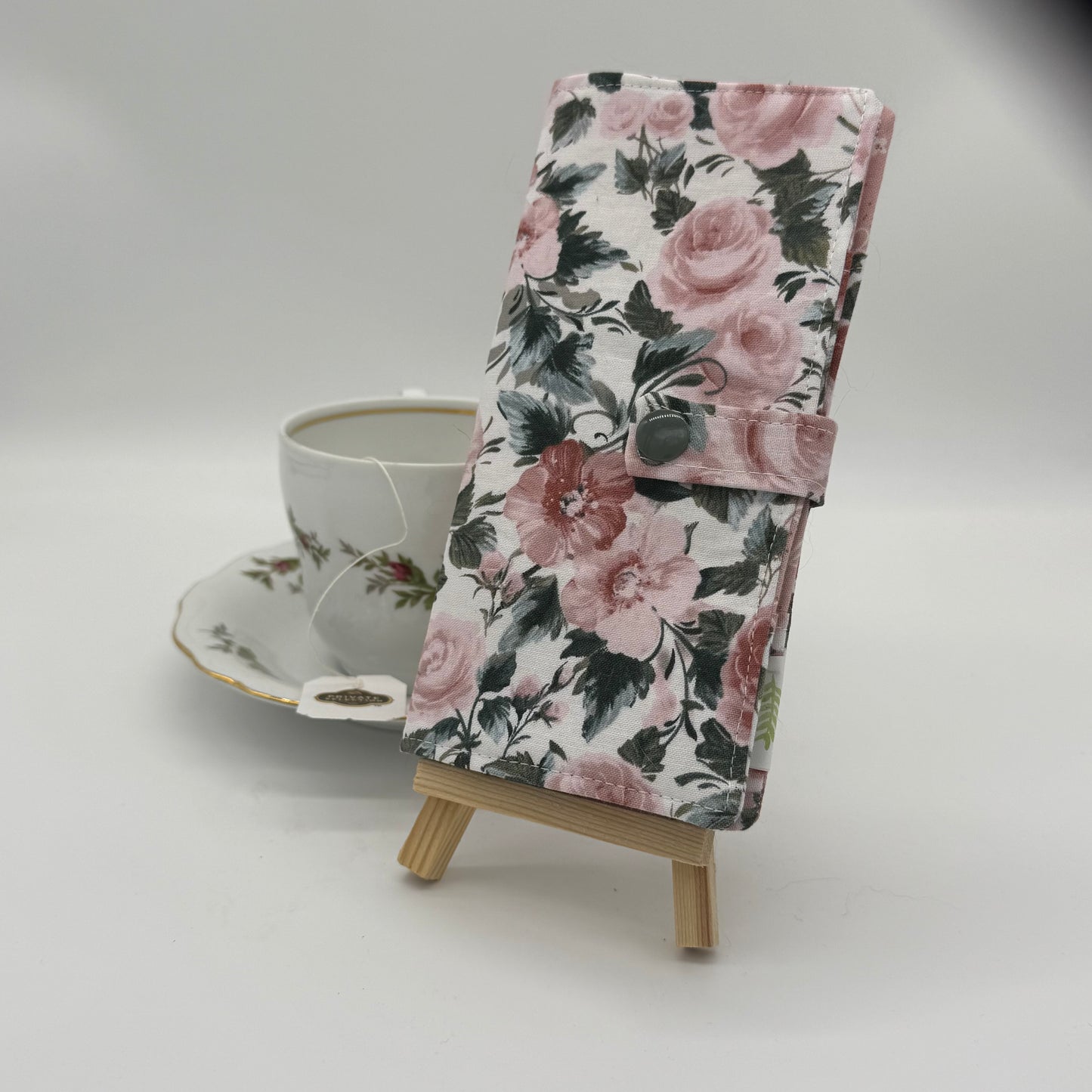 Rose Garden - Handmade Tea Wallet - Cotton Tea Bag Holder with Snap Closure - Travel Tea Organizer