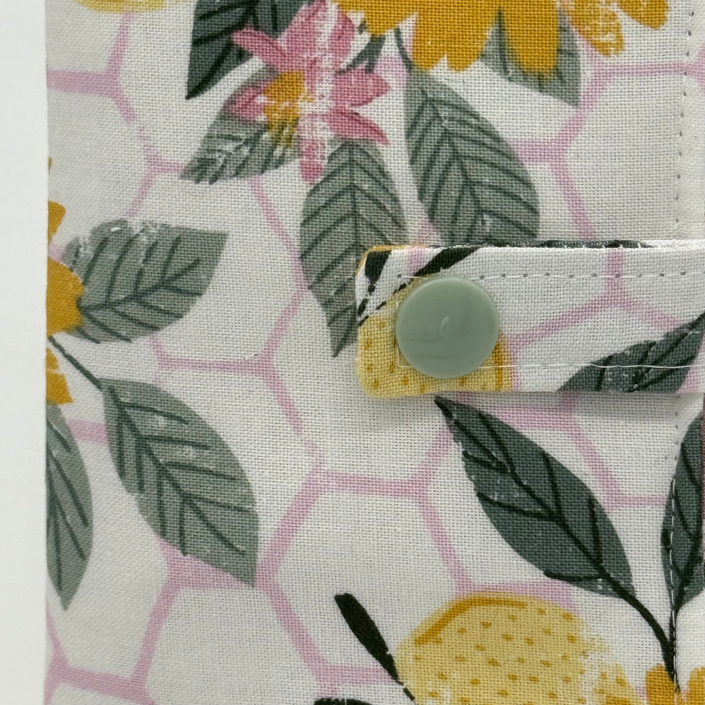 Honeycomb Floral - Handmade Tea Wallet - Cotton Tea Bag Holder with Snap Closure - Travel Tea Organizer