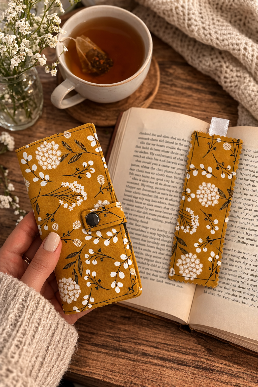 Gold Floral - Handmade Tea Wallet - Cotton Tea Bag Holder with Snap Closure - Travel Tea Organizer
