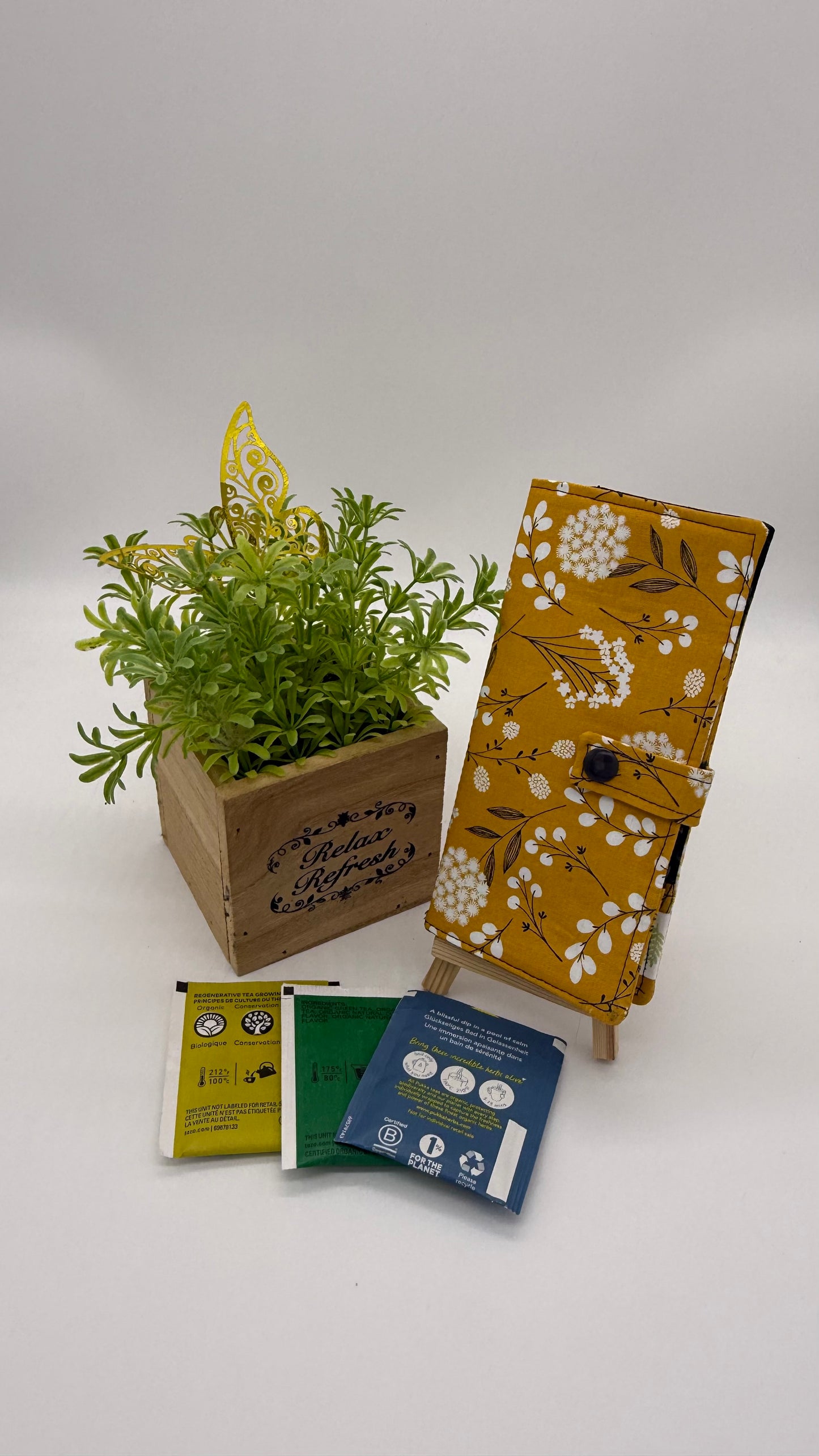 Gold Floral - Handmade Tea Wallet - Cotton Tea Bag Holder with Snap Closure - Travel Tea Organizer