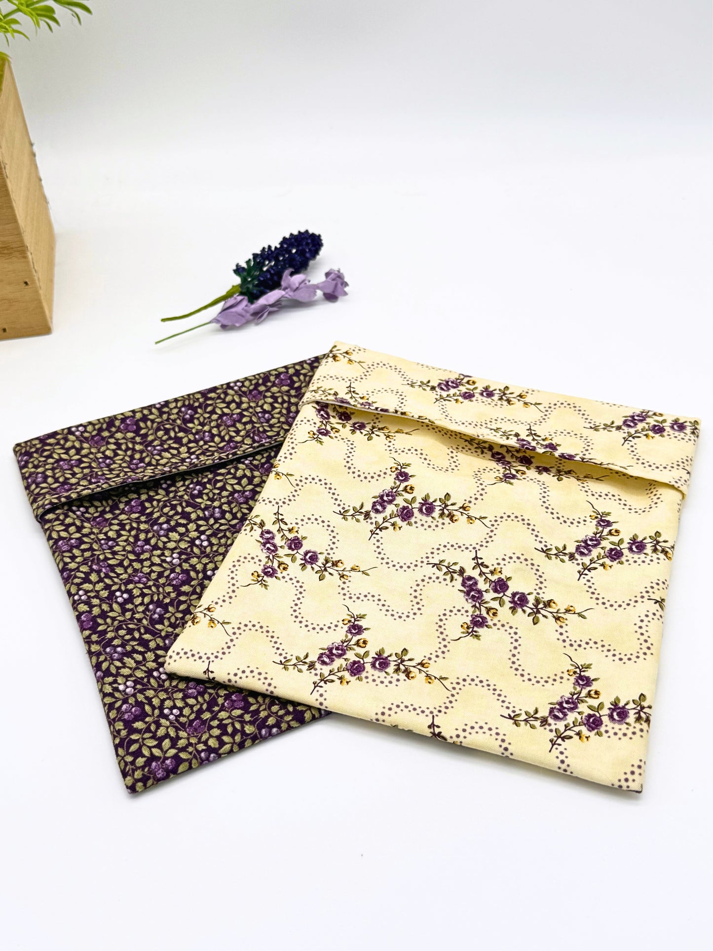 Lavender Vines Reusable Snack Pouch